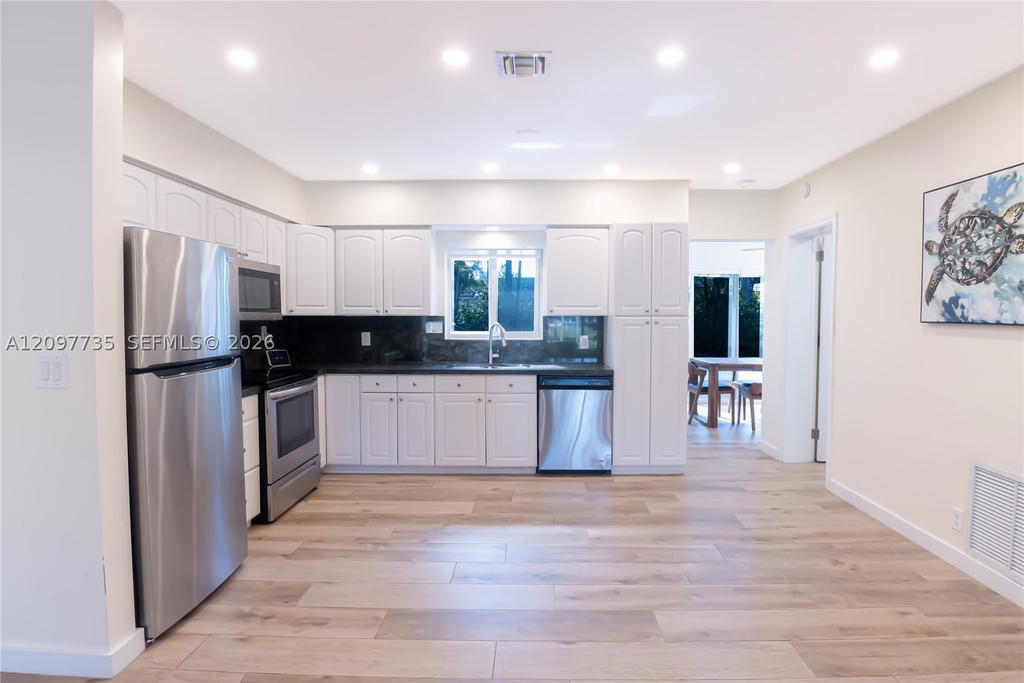 Real estate property located at 236-238 NE 1st St, Broward, Dania Country Club Estate, Dania Beach, FL