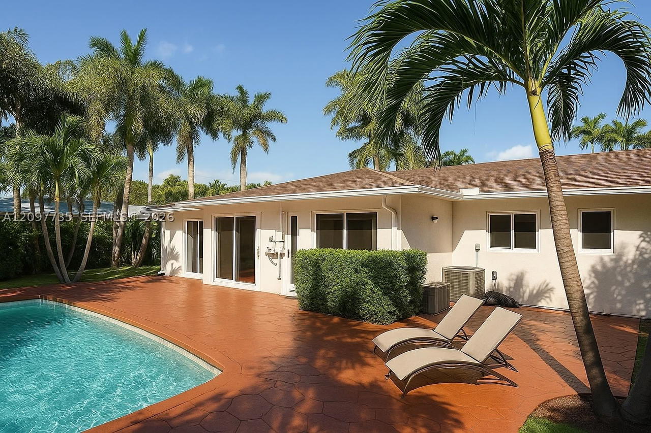 Real estate property located at 236-238 NE 1st St, Broward, Dania Country Club Estate, Dania Beach, FL