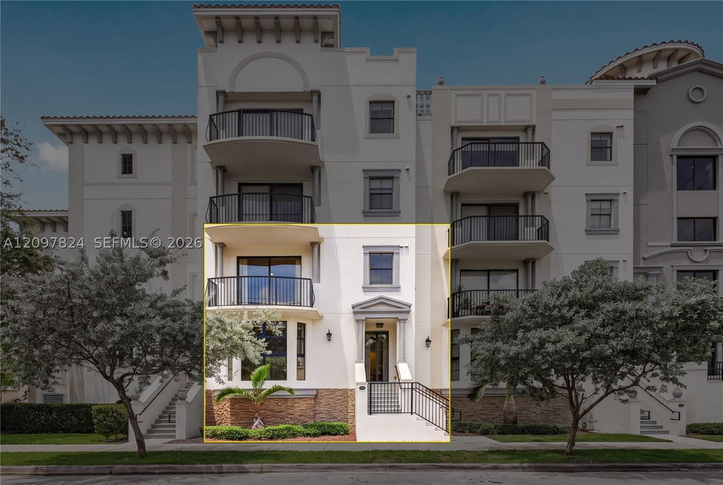 Real estate property located at 1650 Galiano St TH11, Miami-dade, Village Park Condo, Coral Gables, FL
