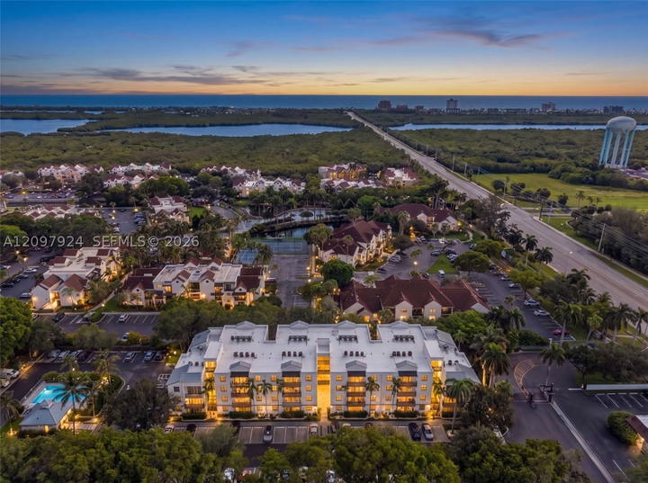 Real estate property located at 649 Sheridan St #203, Broward, Sheridan Beach Club Condo, Dania Beach, FL