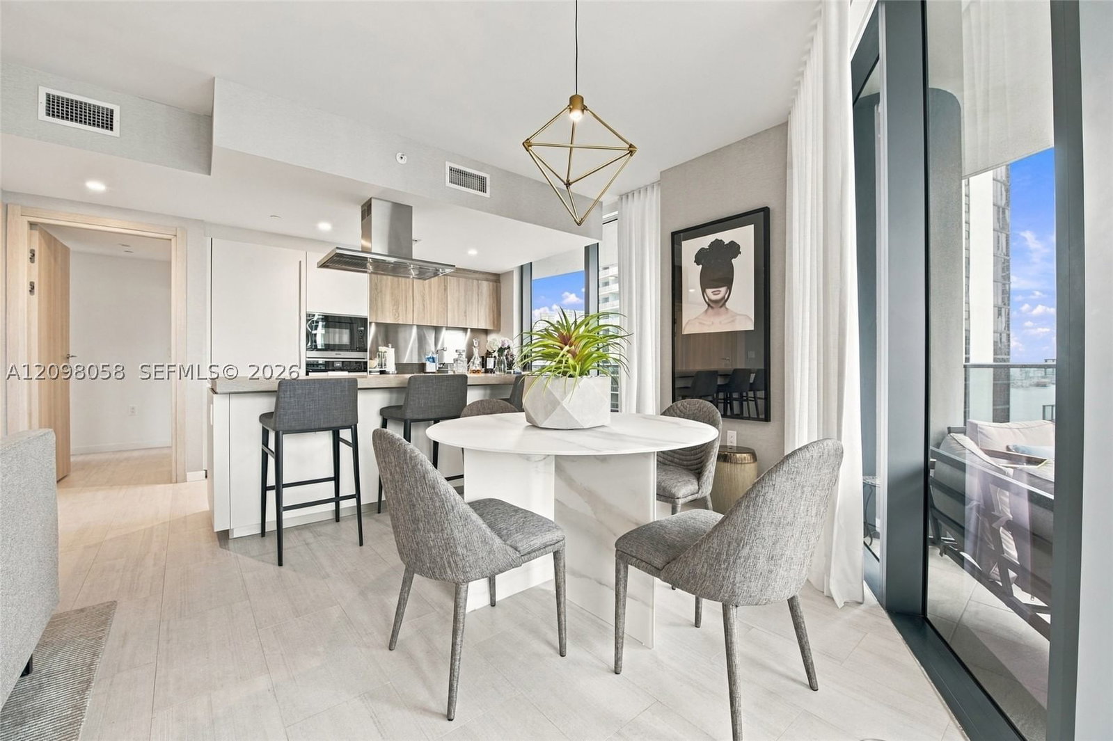 Real estate property located at 1000 Brickell Plz #3401, Miami-dade, Brickell Flatiron Condo, Miami, FL
