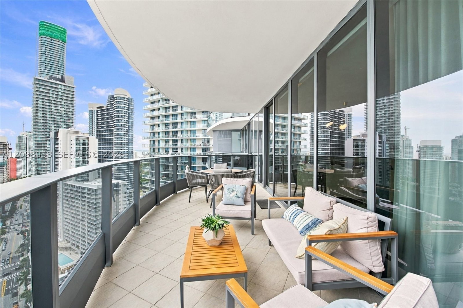 Real estate property located at 1000 Brickell Plz #3401, Miami-dade, Brickell Flatiron Condo, Miami, FL