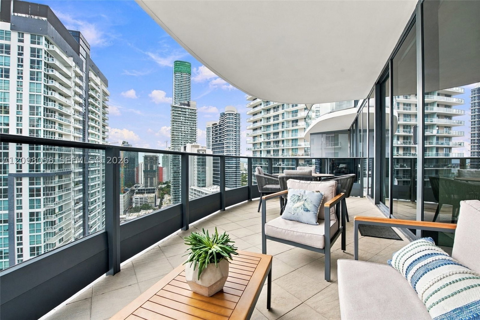 Real estate property located at 1000 Brickell Plz #3401, Miami-dade, Brickell Flatiron Condo, Miami, FL