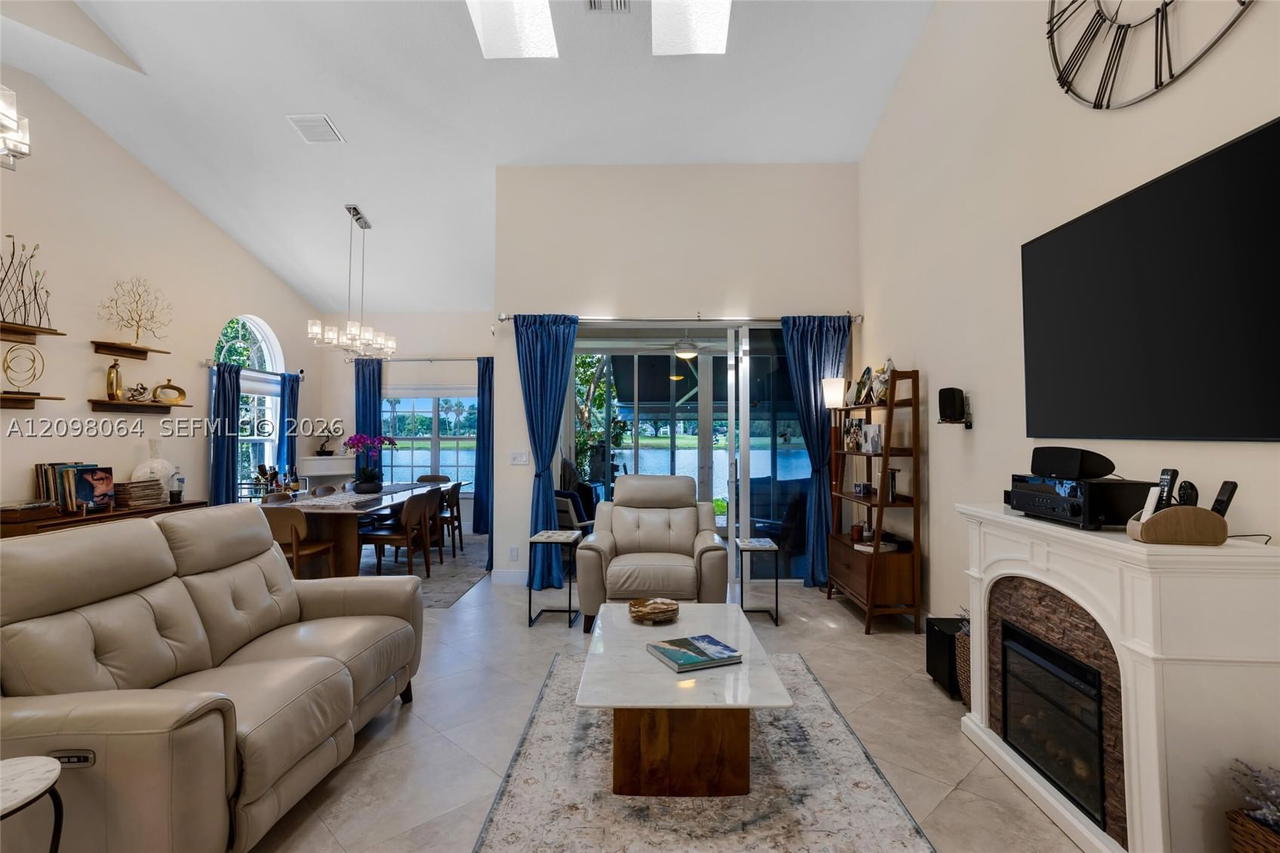 Real estate property located at 4107 Carriage Dr K1, Broward, Misty Oaks At Palm-aire Co, Pompano Beach, FL