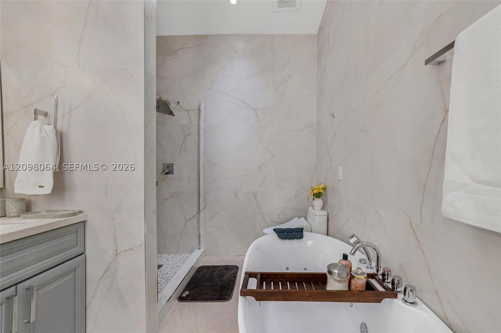 Real estate property located at 4107 Carriage Dr K1, Broward, Misty Oaks At Palm-aire Co, Pompano Beach, FL