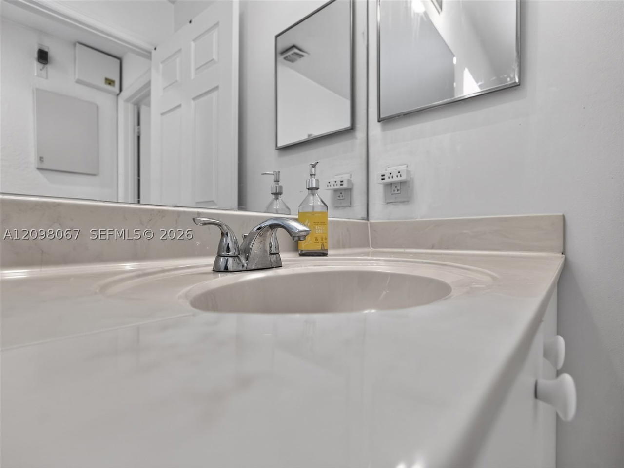Real estate property located at 1509 Sunset Way, Broward, Sector 2- Parcels 21b 22, Weston, FL