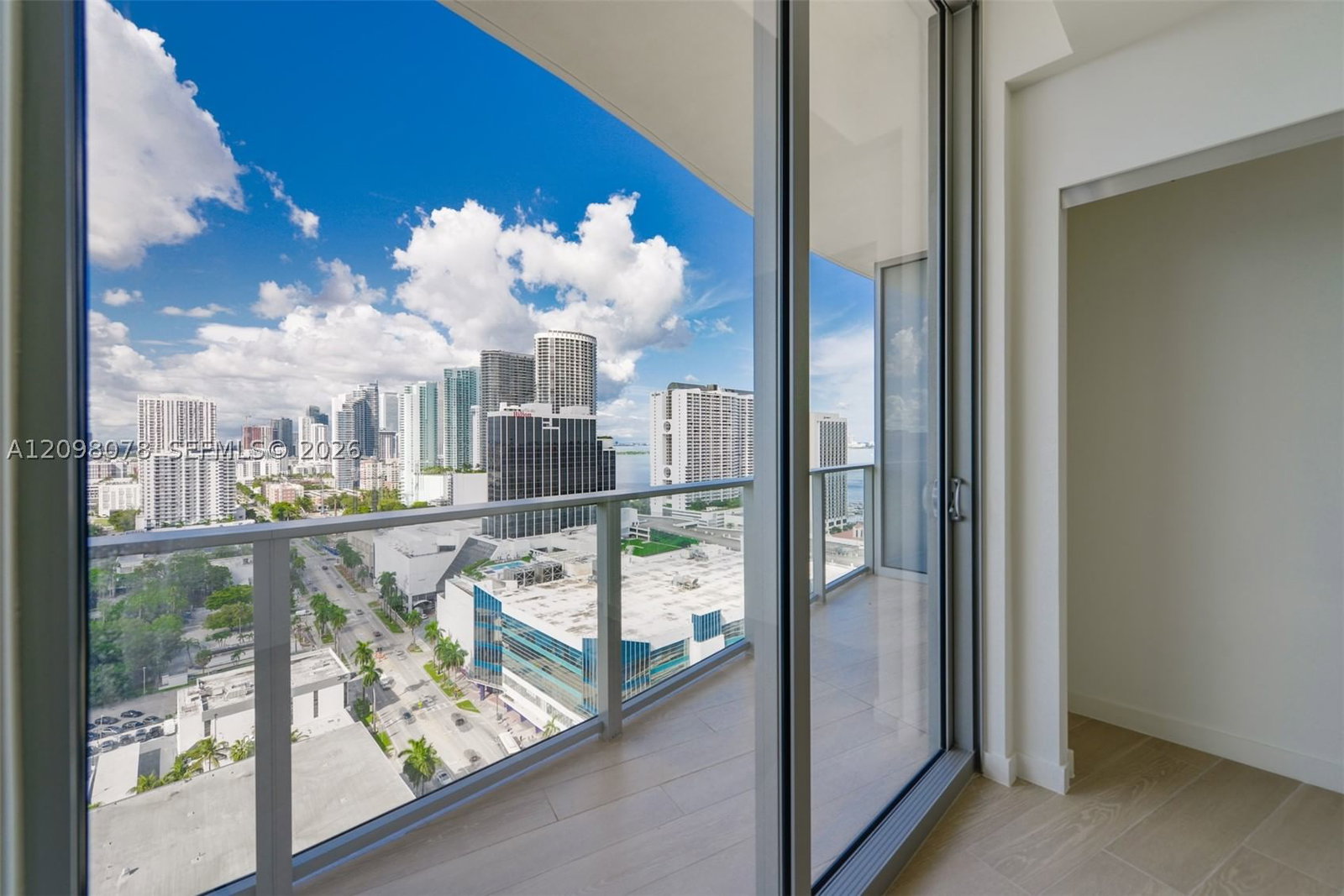Real estate property located at 1400 Biscayne Blvd #2207, Miami-dade, Cassa Bella, Miami, FL