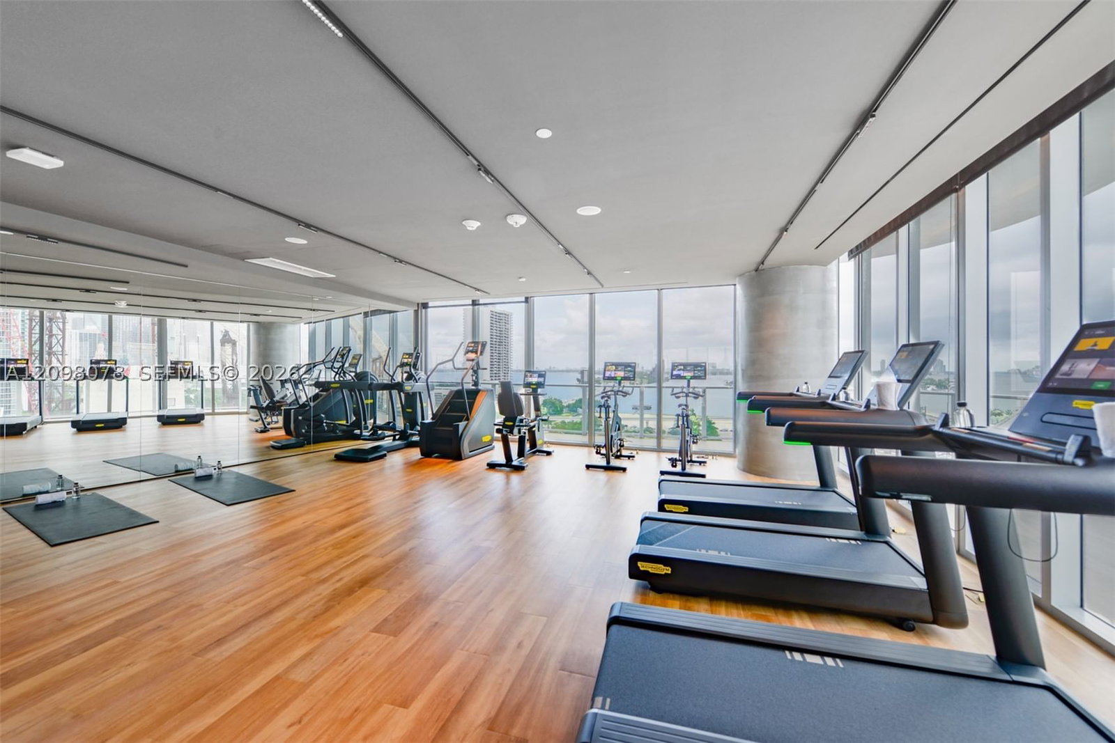 Real estate property located at 1400 Biscayne Blvd #2207, Miami-dade, Cassa Bella, Miami, FL