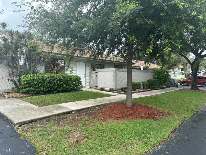 Real estate property located at 3635 99th Ter #8B, Broward, Nob Hill At Welleby Condo, Sunrise, FL