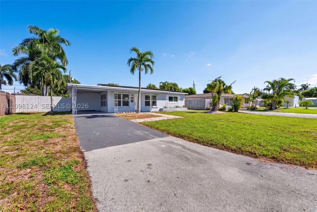 Real estate property located at 1301 45th St, Broward, Twin Lakes Resub Of Blks, Fort Lauderdale, FL