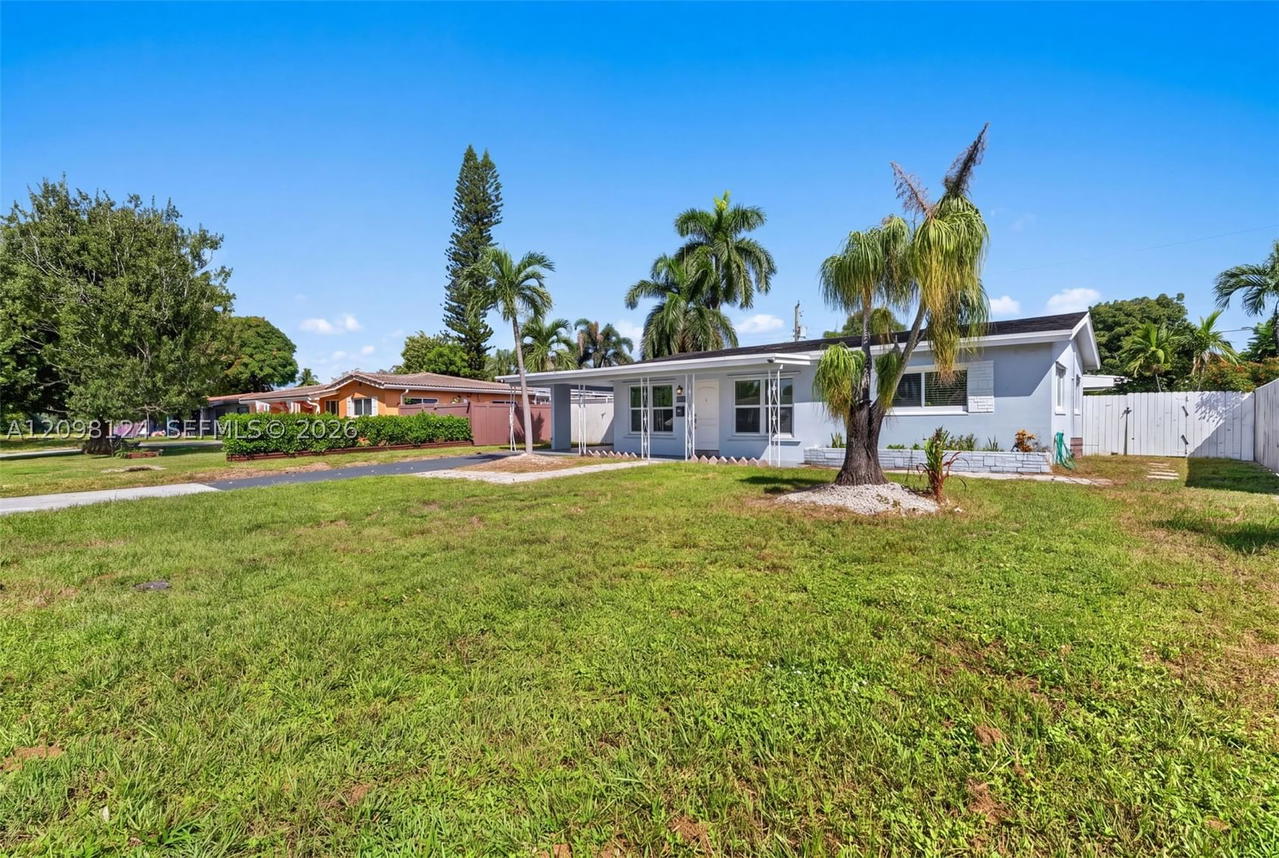 Real estate property located at 1301 45th St, Broward, Twin Lakes Resub Of Blks, Fort Lauderdale, FL
