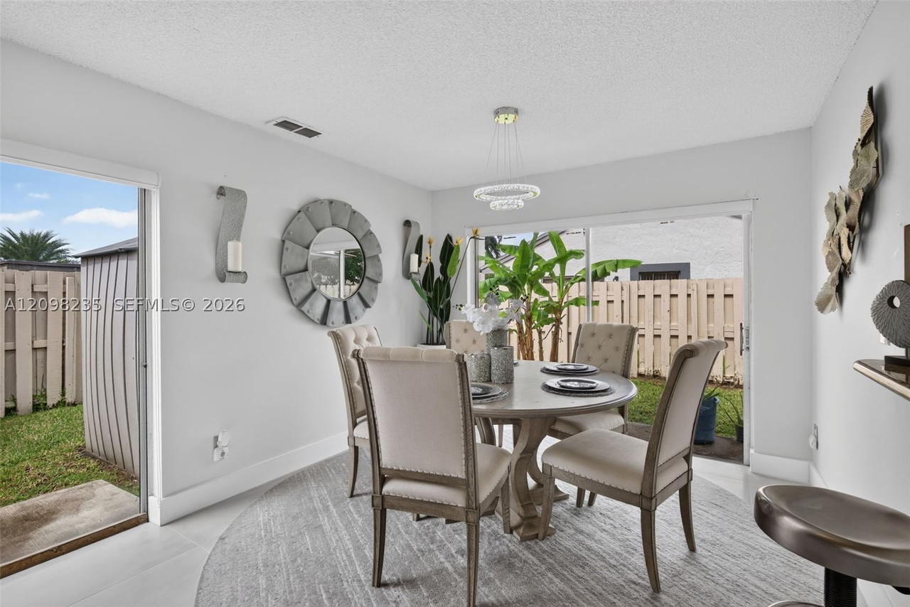 Real estate property located at 10747 37th Pl, Broward, Welleby Nw Quadrant, Sunrise, FL