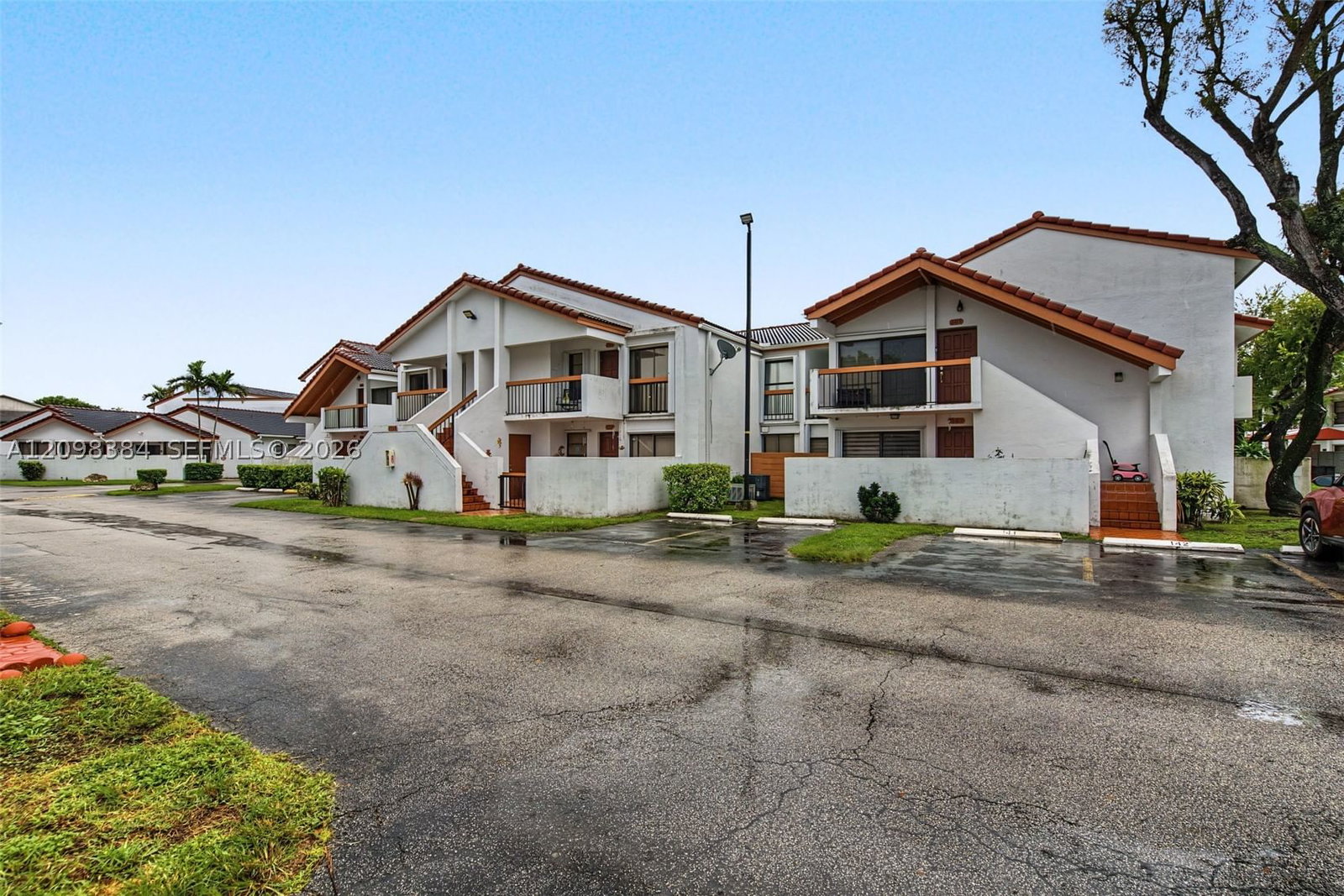 Real estate property located at 7500 153rd Ct #206-12, Miami-dade, Highlands At Kendall Lks, Miami, FL