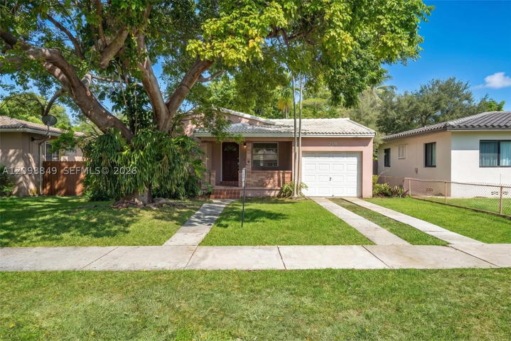Real estate property located at 250 Laurel Way, Miami-dade, Country Club Estates Sec, Miami Springs, FL