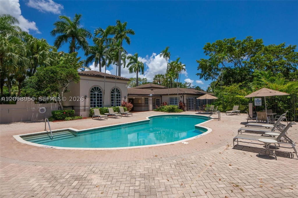 Real estate property located at 9937 Nob Hill Pl #1637, Broward, Villas De Venezia Condo, Sunrise, FL