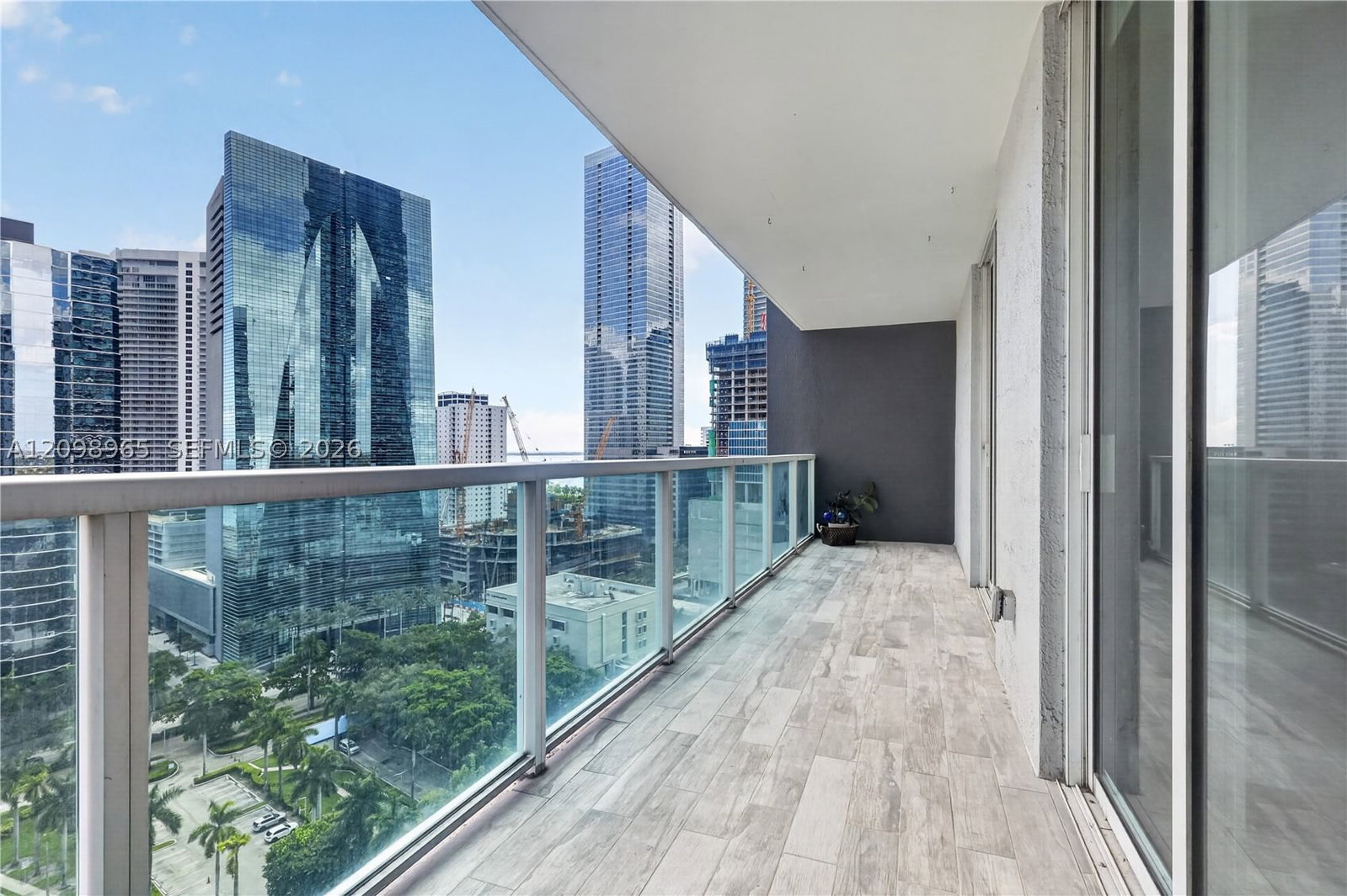 Real estate property located at 1250 Miami Ave #1904, Miami-dade, Vue At Brickell Condo, Miami, FL