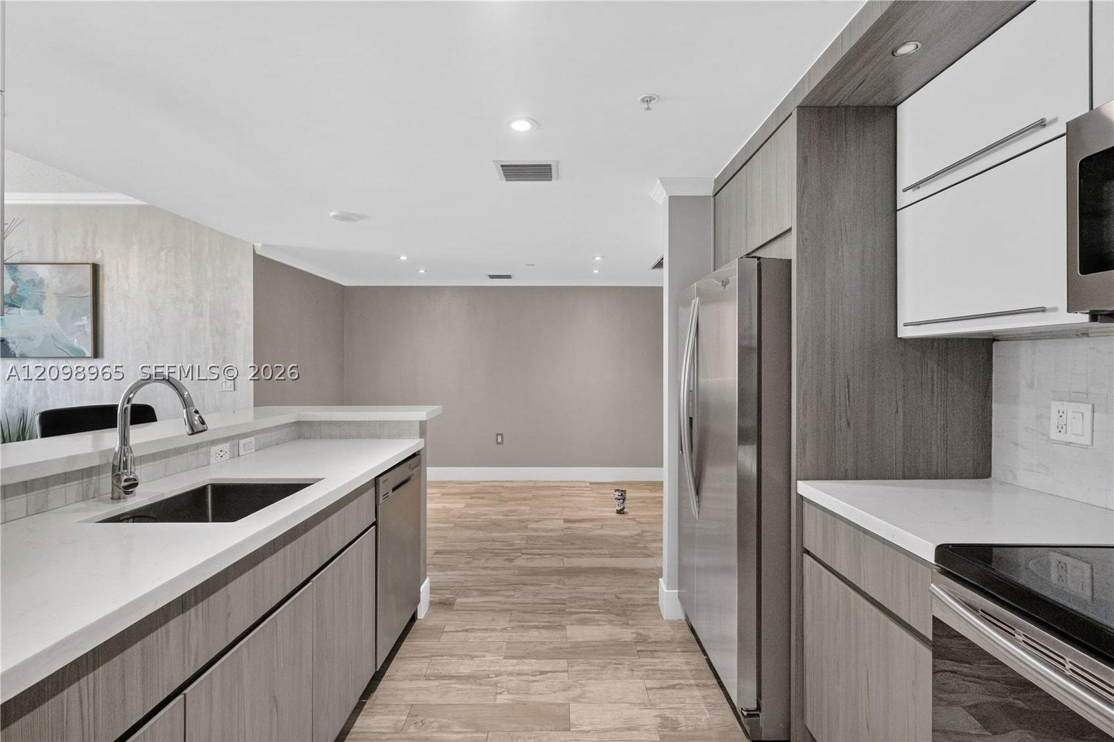 Real estate property located at 1250 Miami Ave #1904, Miami-dade, Vue At Brickell Condo, Miami, FL