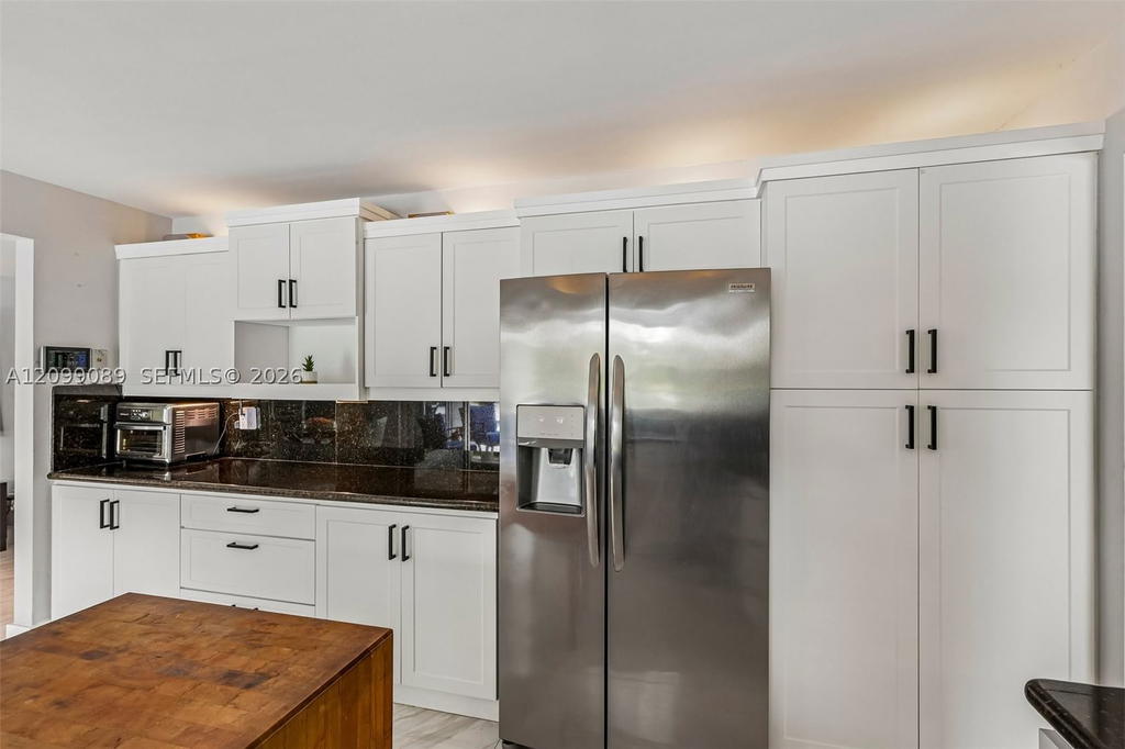 Real estate property located at 5821 Hawkes Bluff Ave, Broward, Hawkes Bluff, Davie, FL