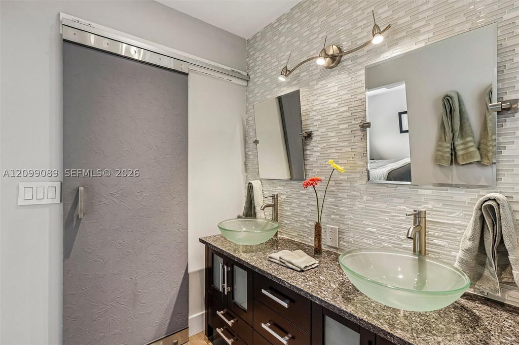 Real estate property located at 5821 Hawkes Bluff Ave, Broward, Hawkes Bluff, Davie, FL
