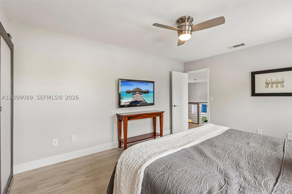 Real estate property located at 5821 Hawkes Bluff Ave, Broward, Hawkes Bluff, Davie, FL