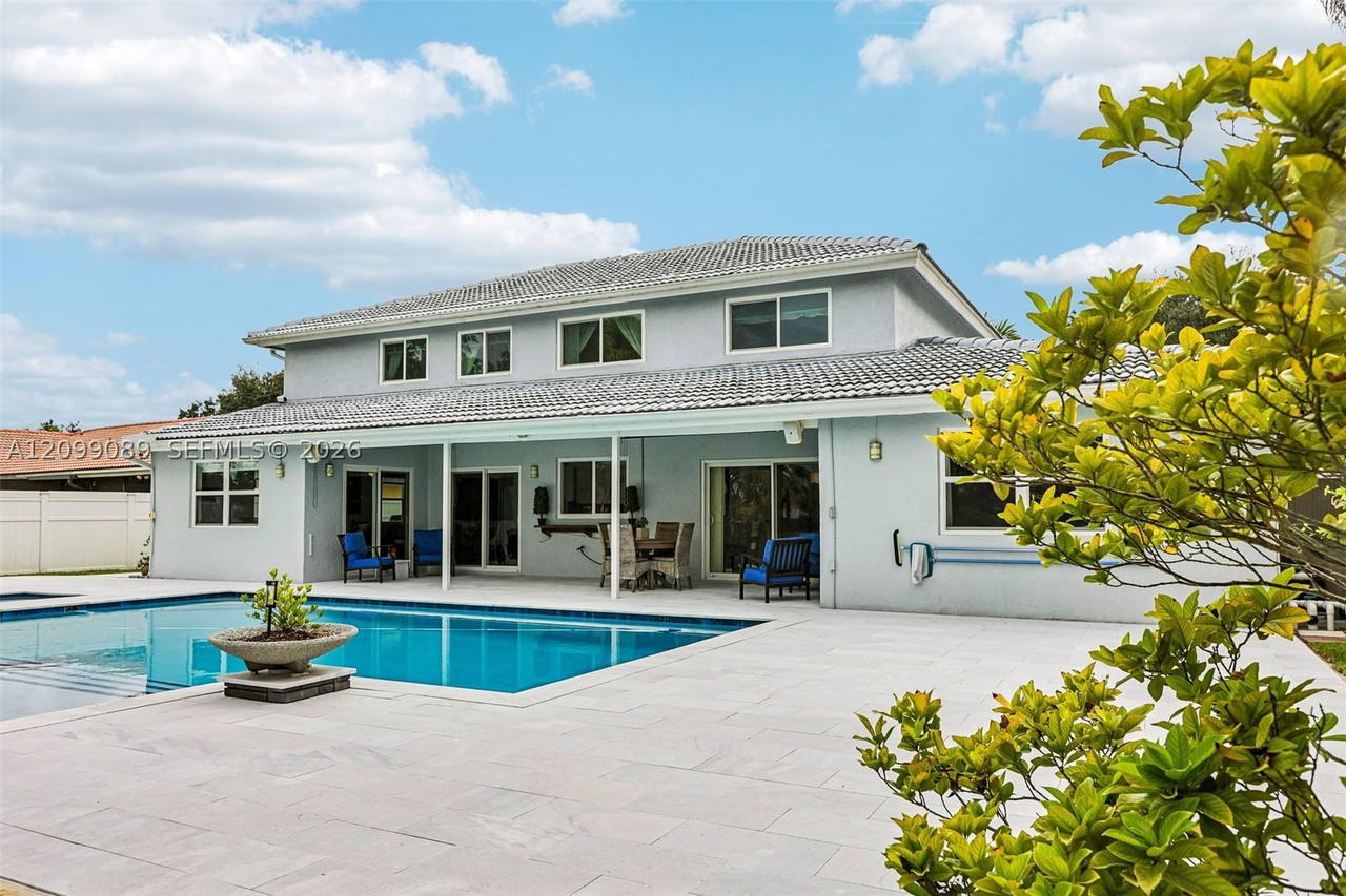 Real estate property located at 5821 Hawkes Bluff Ave, Broward, Hawkes Bluff, Davie, FL