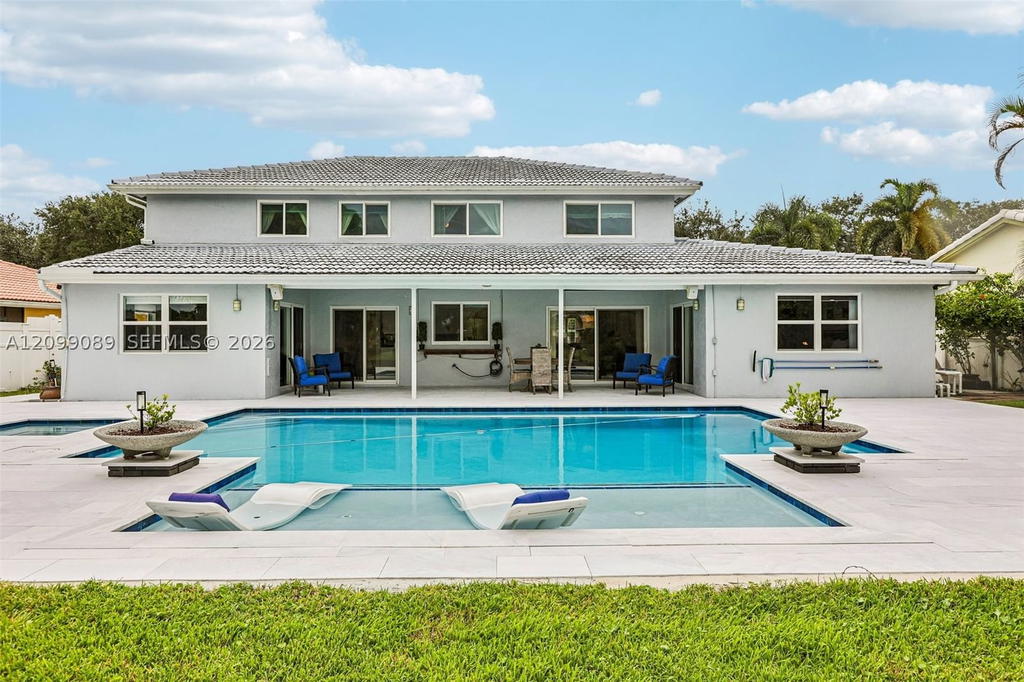 Real estate property located at 5821 Hawkes Bluff Ave, Broward, Hawkes Bluff, Davie, FL