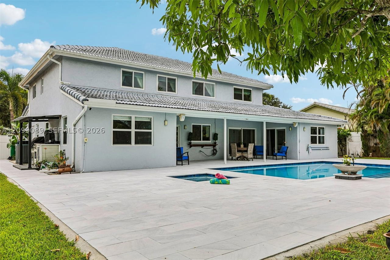 Real estate property located at 5821 Hawkes Bluff Ave, Broward, Hawkes Bluff, Davie, FL