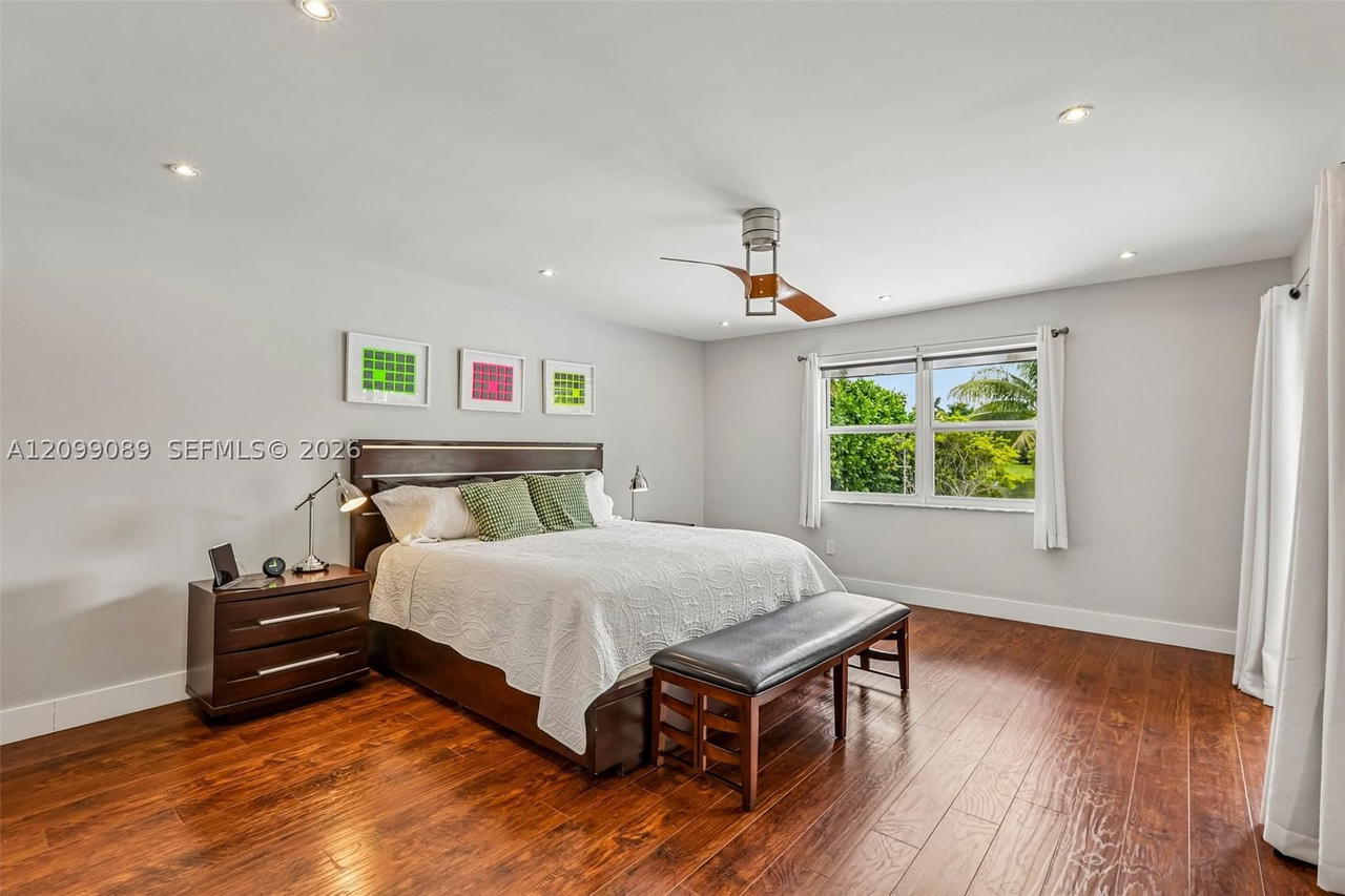 Real estate property located at 5821 Hawkes Bluff Ave, Broward, Hawkes Bluff, Davie, FL