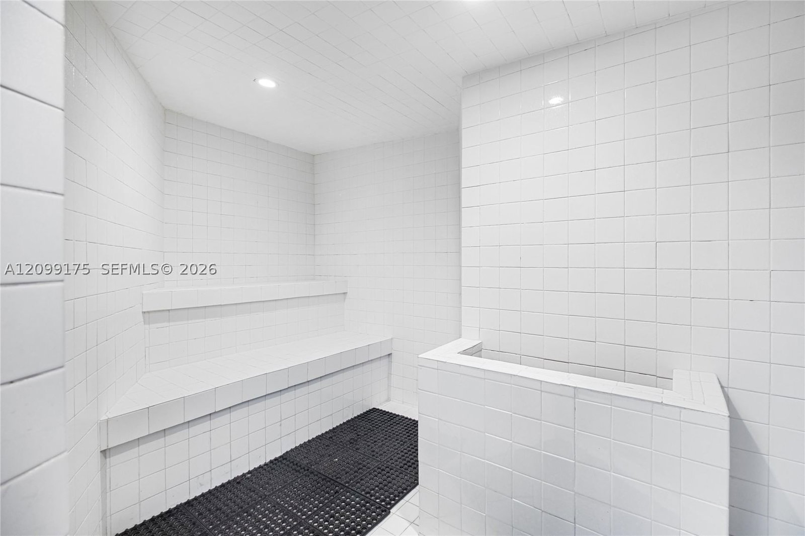 Real estate property located at 4000 Towerside Ter #2107, Miami-dade, The Towers Of Quayside Co, Miami, FL