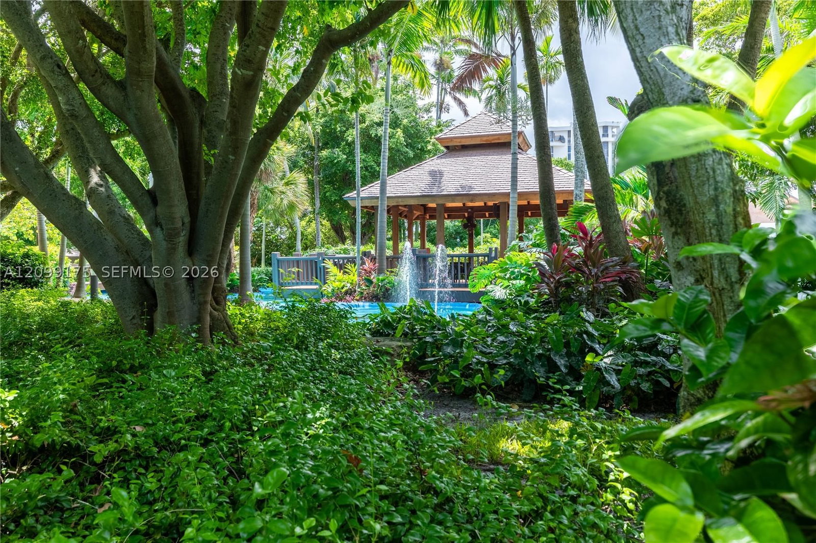 Real estate property located at 4000 Towerside Ter #2107, Miami-dade, The Towers Of Quayside Co, Miami, FL