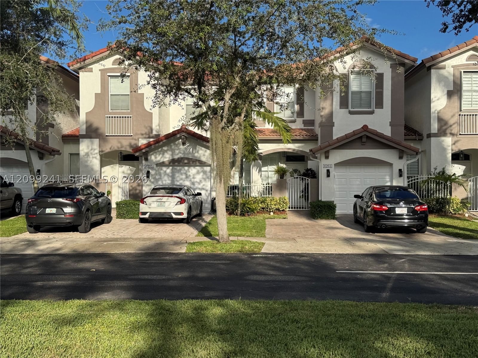 Real estate property located at 6243 165th Ave, Miami-dade, Petes Place, Miami, FL