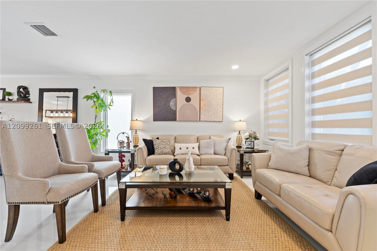 Real estate property located at 8219 163rd Ct, Miami-dade, Poinciana At Sunset Lakes, Miami, FL