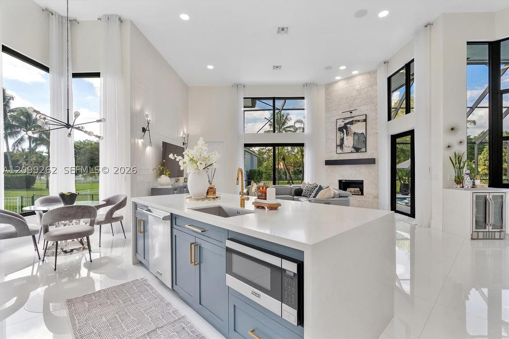 Real estate property located at 12060 10th St, Broward, Plantation Acres Estates, Plantation, FL