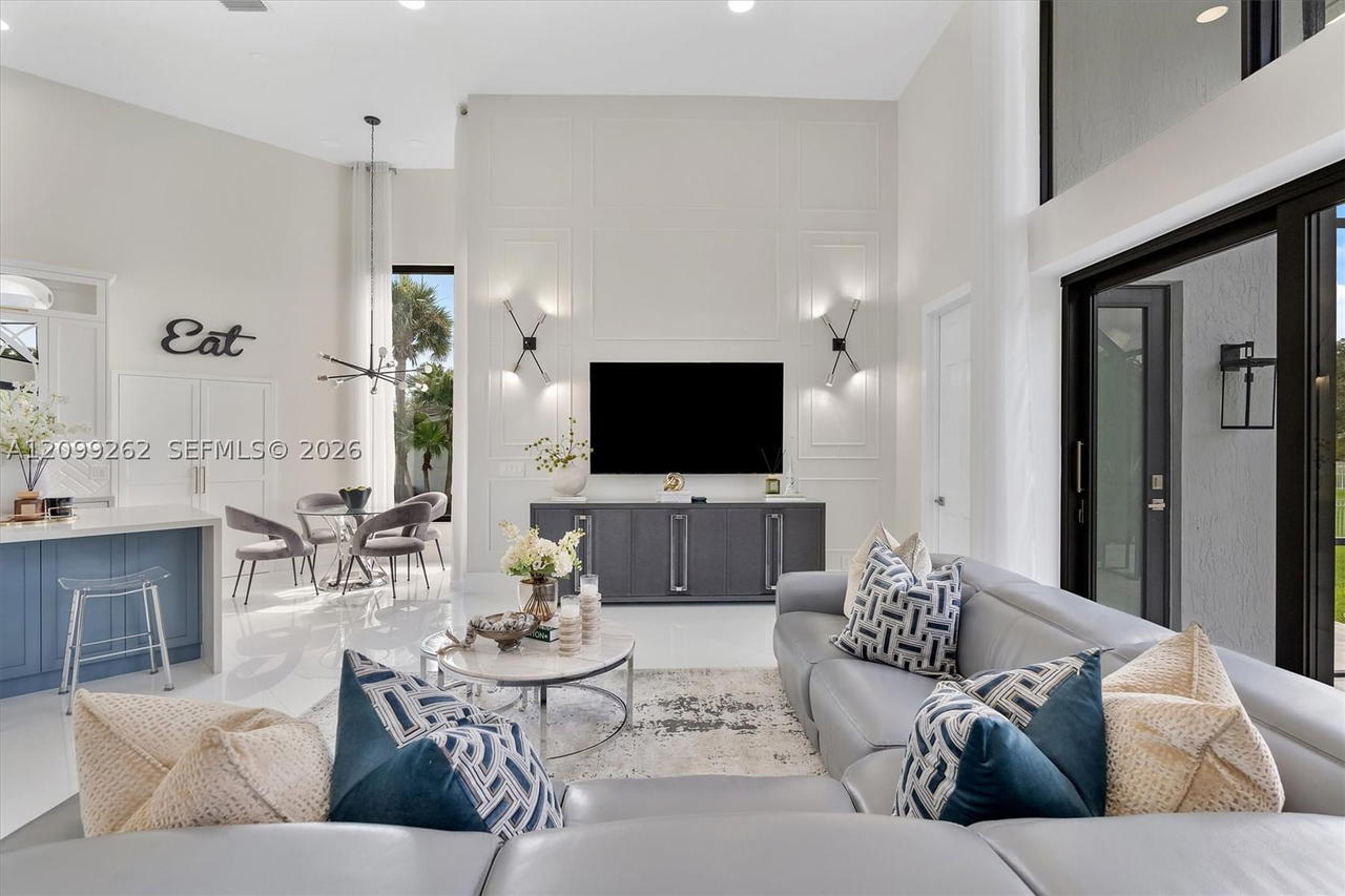 Real estate property located at 12060 10th St, Broward, Plantation Acres Estates, Plantation, FL