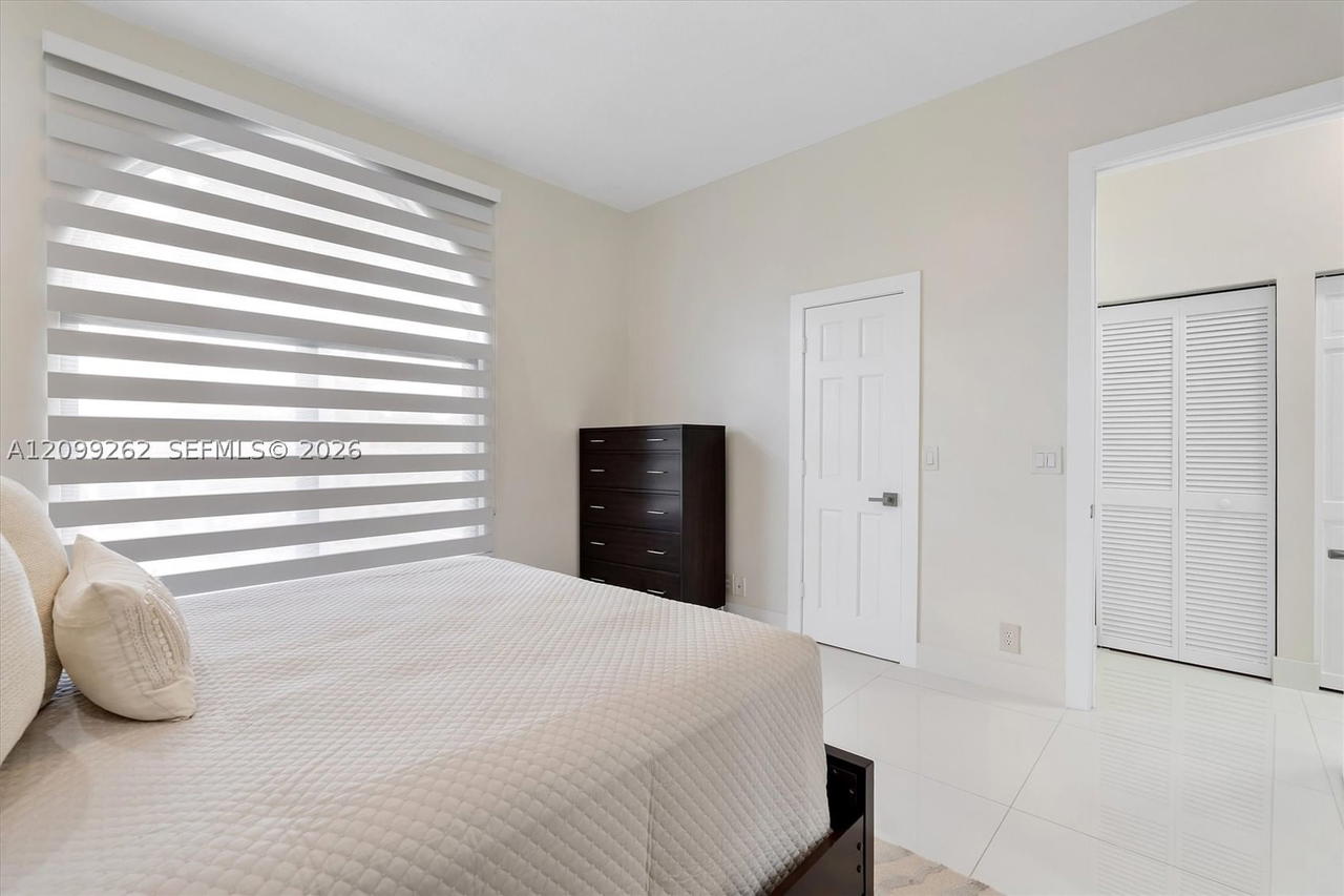 Real estate property located at 12060 10th St, Broward, Plantation Acres Estates, Plantation, FL