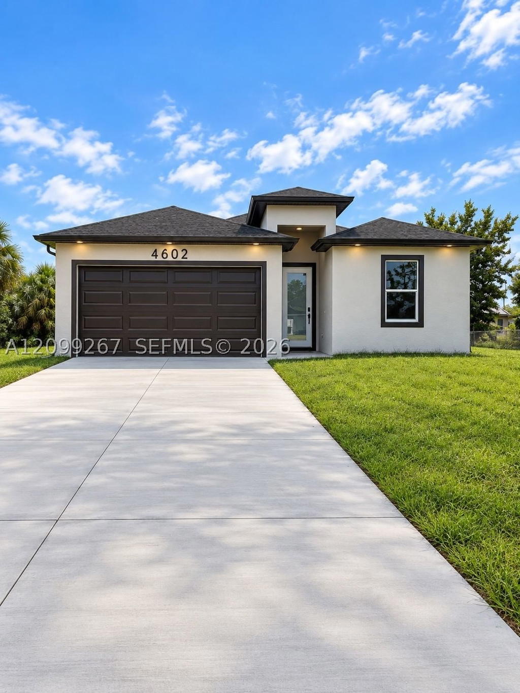 Real estate property located at 4602 Connie Ave S, Lee, Lehigh Acres, Lehigh Acres, FL