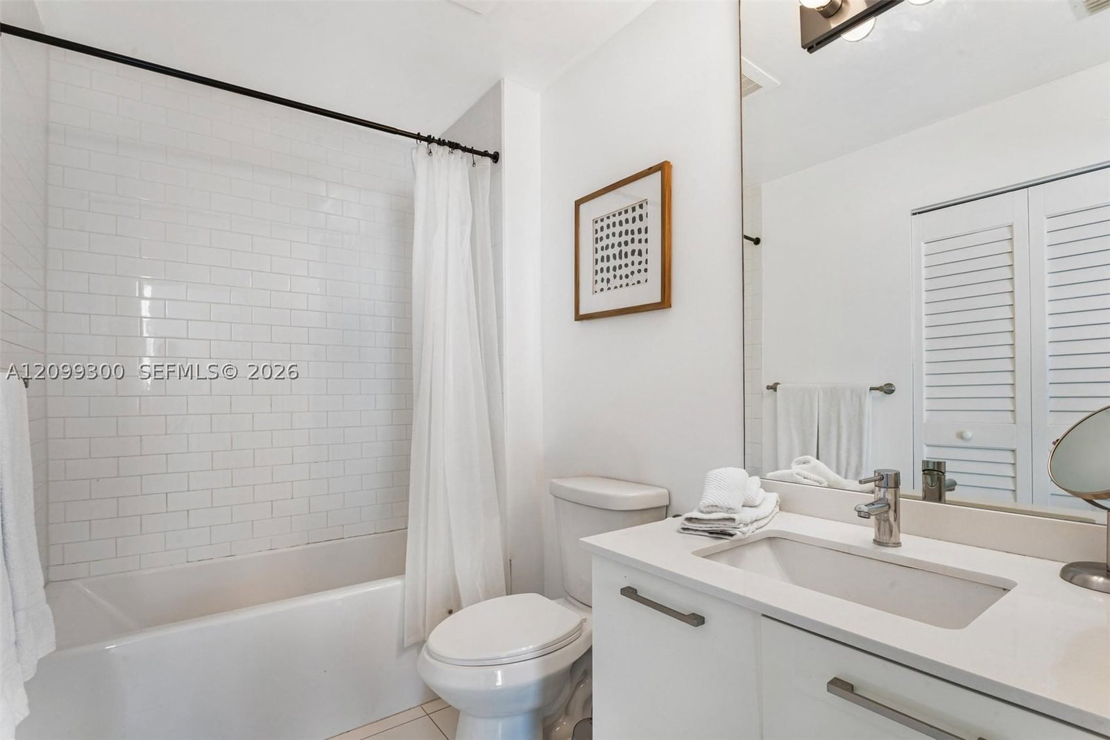 Real estate property located at 151 1st St #2102, Miami-dade, Centro Condo, Miami, FL