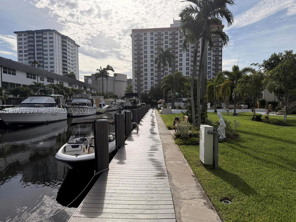 Real estate property located at 901 Birch Rd D6, Broward, Marine Colony Villas Co-o, Fort Lauderdale, FL