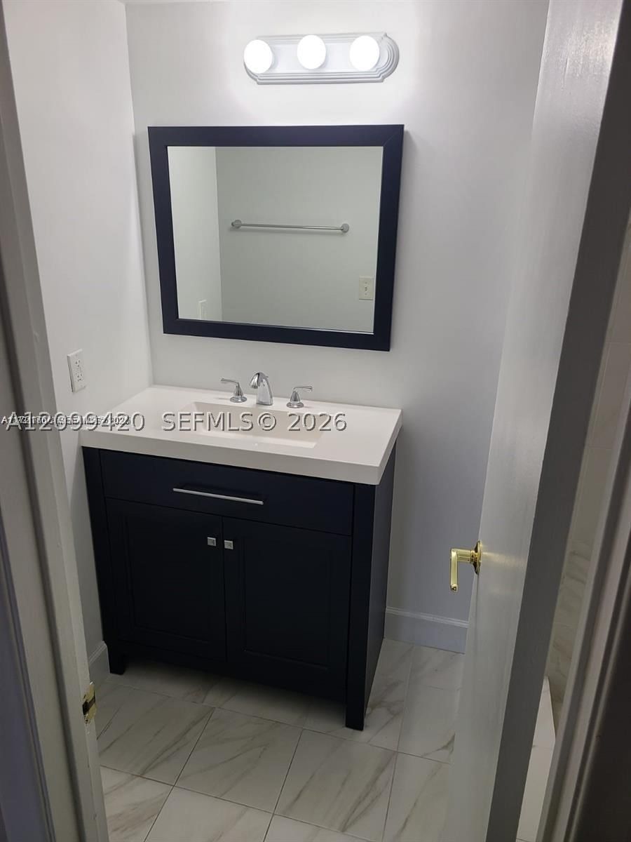 Real estate property located at 165 93rd Ave #102, Broward, Pine Lake Three Condo, Pembroke Pines, FL