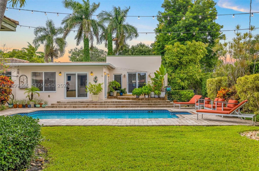 Real estate property located at 564 Palmetto Dr, Miami-dade, Country Club Estates Sec, Miami Springs, FL