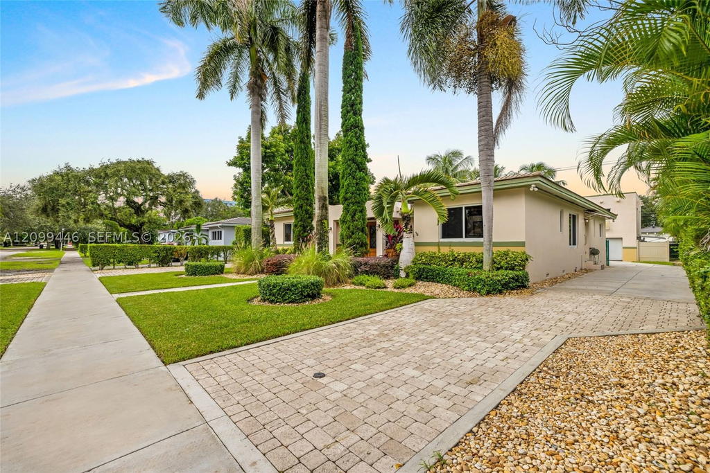 Real estate property located at 564 Palmetto Dr, Miami-dade, Country Club Estates Sec, Miami Springs, FL