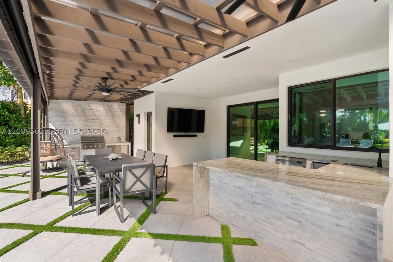 Real estate property located at 2336 27th St, Broward, Hillsboro Isles, Lighthouse Point, FL