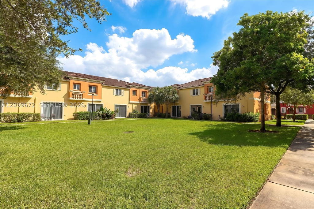 Real estate property located at 8932 18th St, Broward, Village Walk, Miramar, FL