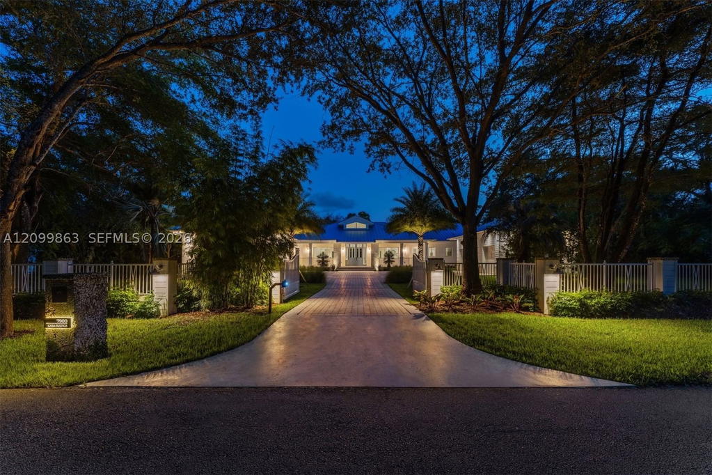 Real estate property located at 7900 118th St, Miami-dade, Suniland Estates 1st Addn, Pinecrest, FL