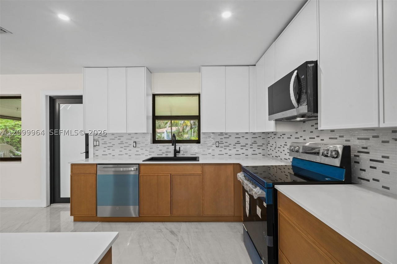Real estate property located at 1771 30th St, Broward, Lauderwood Amen, Fort Lauderdale, FL