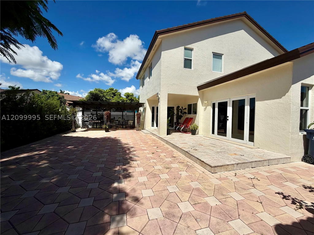 Real estate property located at 9030 143rd Ave, Miami-dade, Shoma Homes At Kendall, Miami, FL