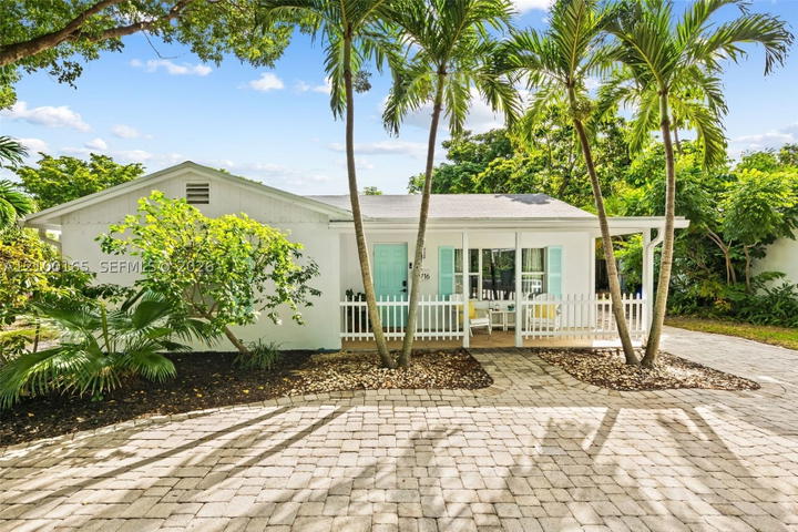 Real estate property located at 716 11th Ave, Broward, Pine Crest Amended Plat, Pompano Beach, FL