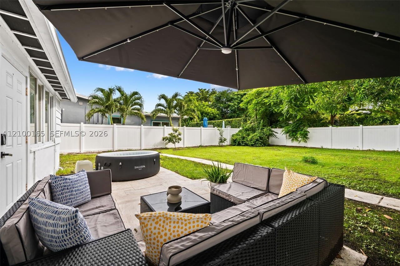 Real estate property located at 716 11th Ave, Broward, Pine Crest Amended Plat, Pompano Beach, FL