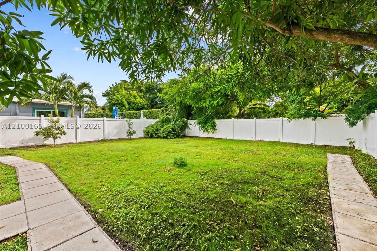 Real estate property located at 716 11th Ave, Broward, Pine Crest Amended Plat, Pompano Beach, FL
