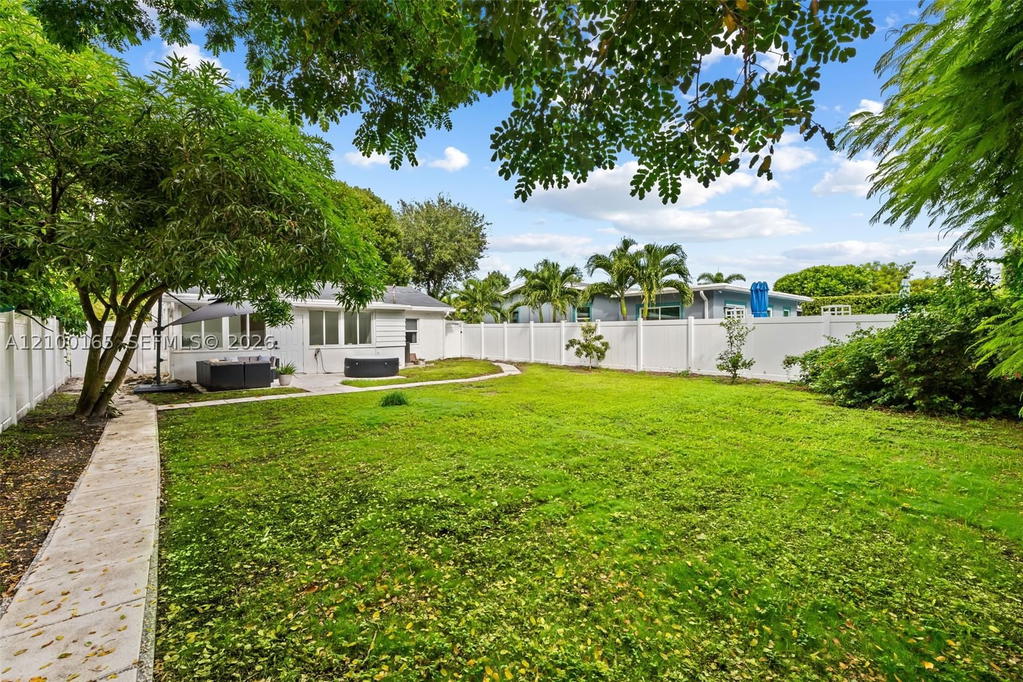 Real estate property located at 716 11th Ave, Broward, Pine Crest Amended Plat, Pompano Beach, FL